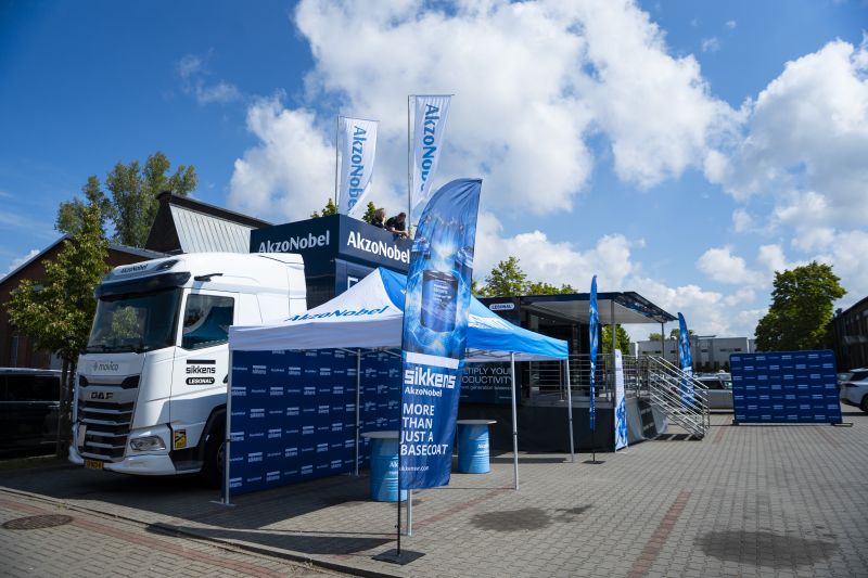Die Roadshow „From Start to Refinish: The Productivity Drive 2025” von AkzoNobel endet nach einer erfolgreichen Tour durch 12 EMEA-Länder gallery image